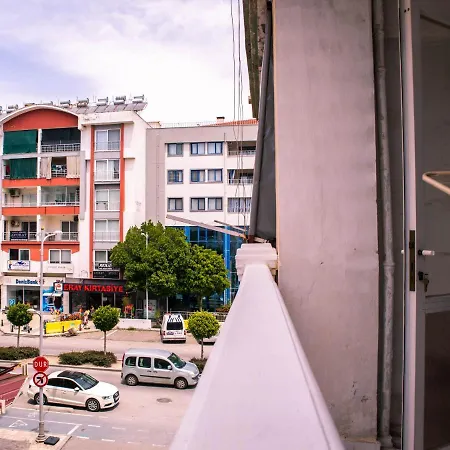 Lejlighed Ege'nin Tam Ortasi Ortaca!